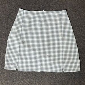 Brandy Melville blue plaid mini skirt with two cute side slits in front 🩵🤍